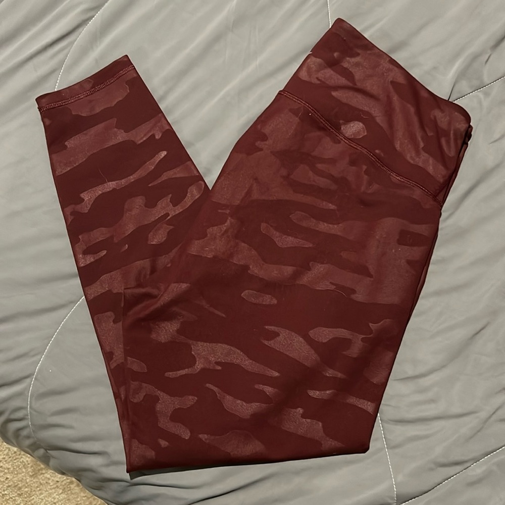 Old navy camo leggings